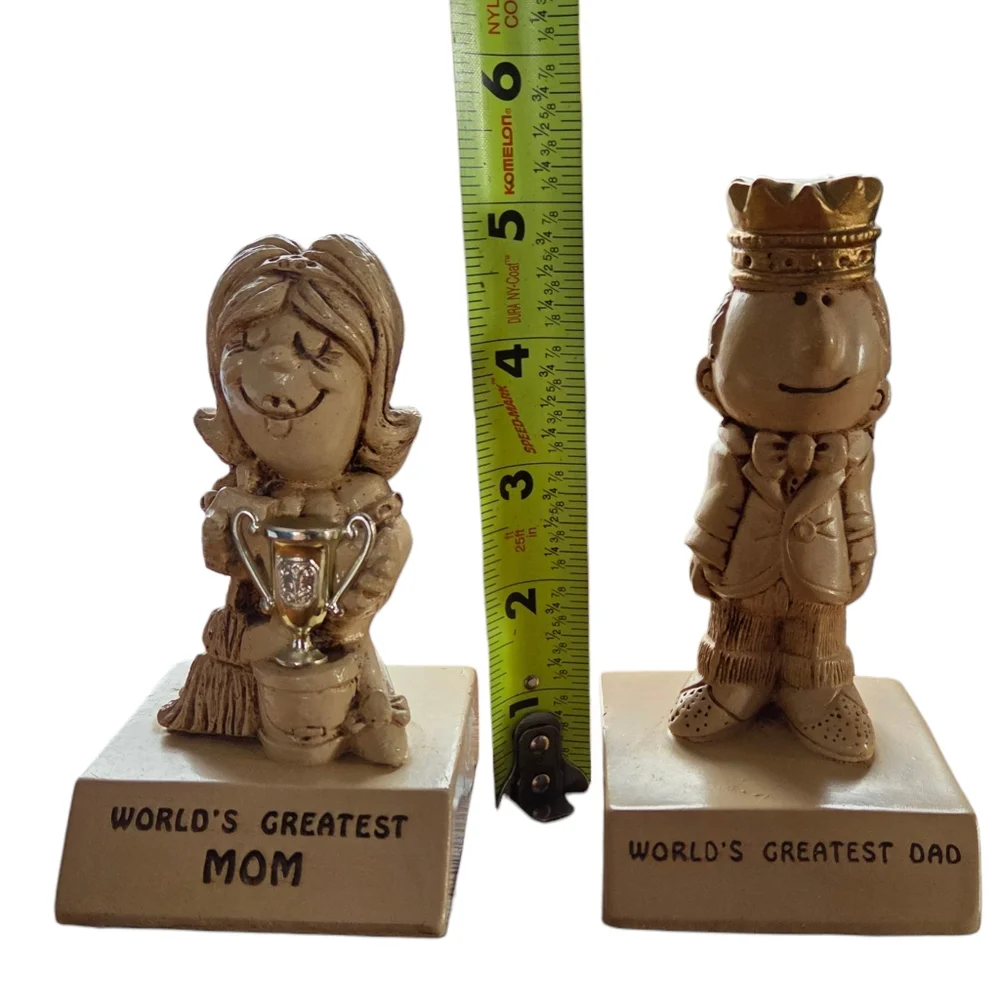 World’s Greatest Mom & Dad Figurines Set Vintage Resin Trophy Parents Gift Decor